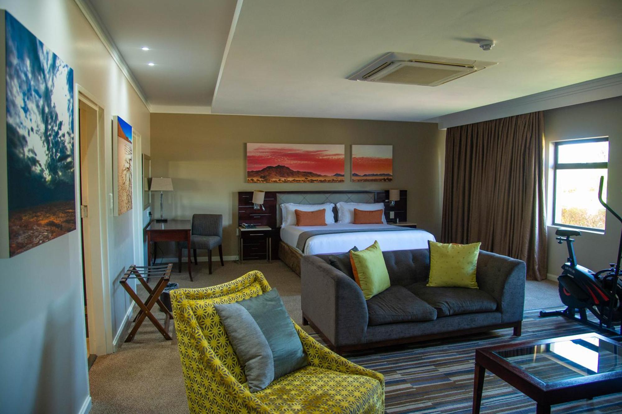 Cresta Mahalapye Hotel Экстерьер фото