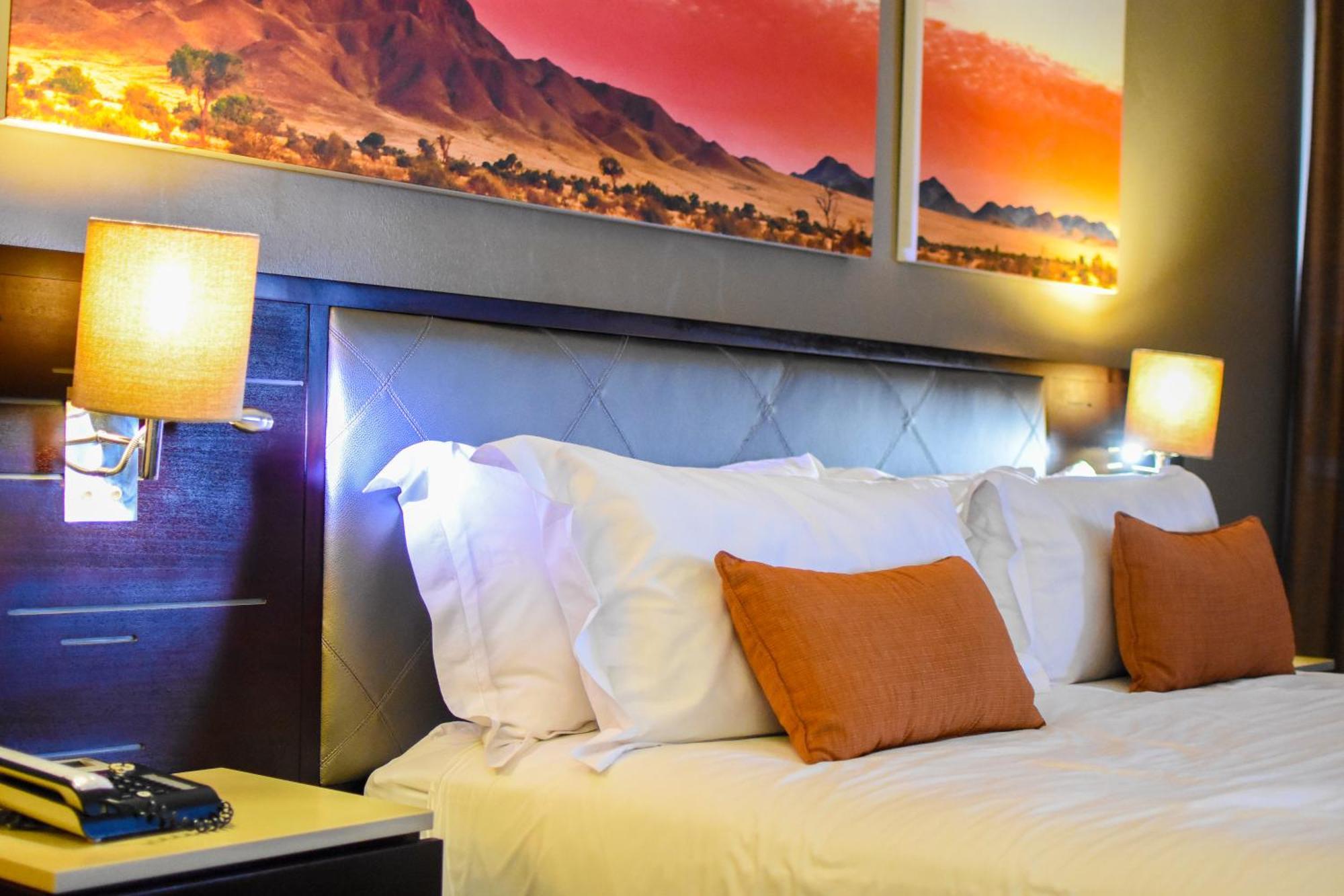 Cresta Mahalapye Hotel Экстерьер фото