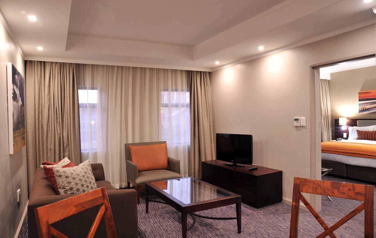 Cresta Mahalapye Hotel Экстерьер фото